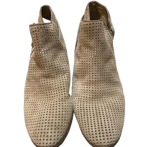 SAM Edelman Tan ankle boots with buckle on side strap around backing 2-inch heel - Picture 3 of 5